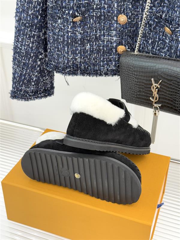 2025126113534992 310